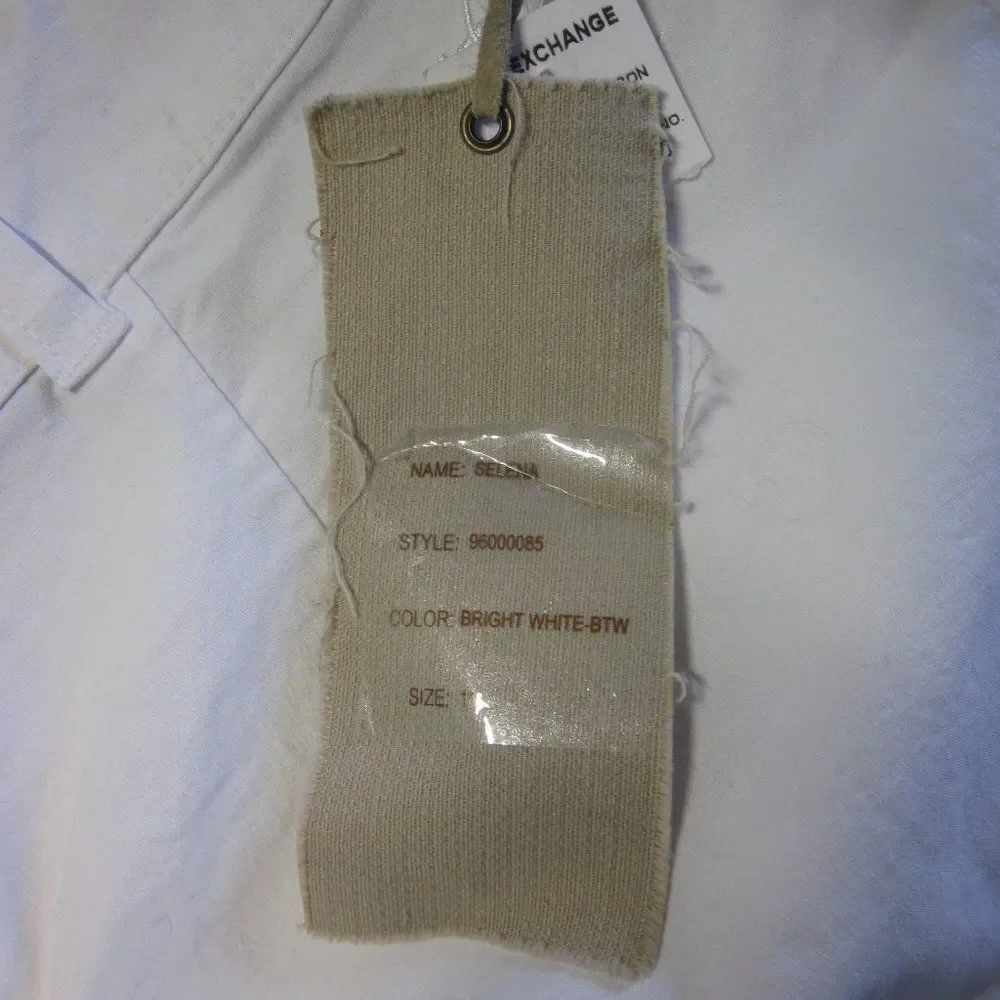 Body Glove White Cotton Shorts Juniors Size 11 NEW  36